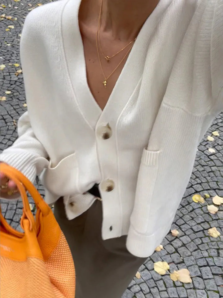 Mia - Classic Cardigan